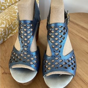 Eric Michael blue leather 3” heel sandal